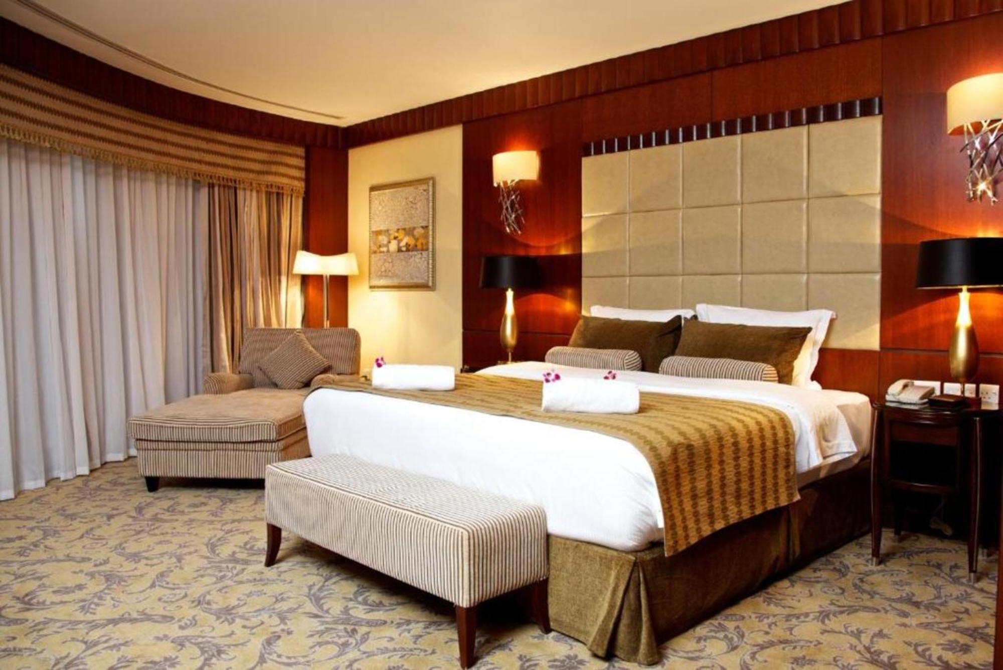 Concorde Hotel Near Exhibition Center By Palette Resorts 푸자이라 외부 사진