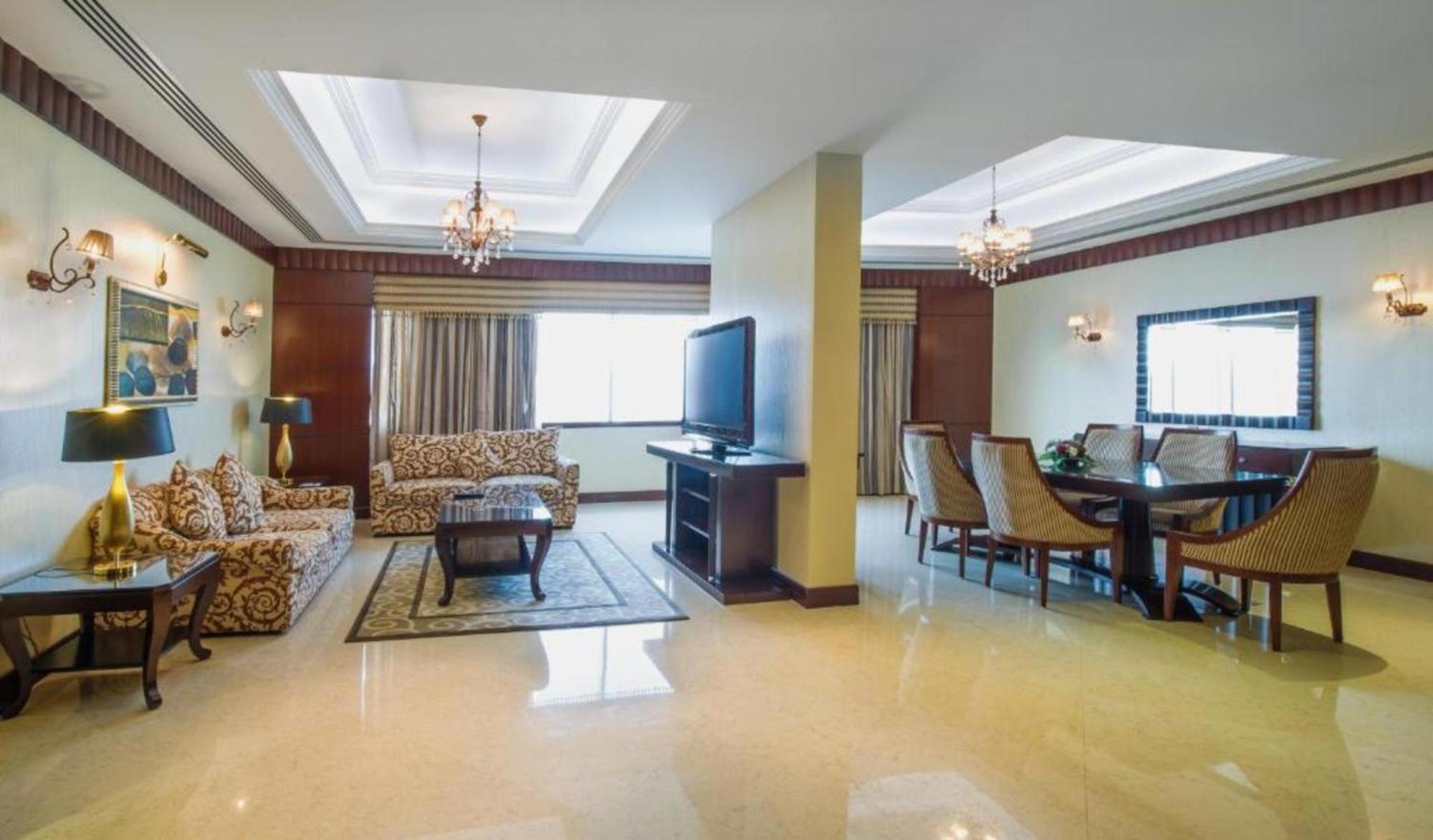 Concorde Hotel Near Exhibition Center By Palette Resorts 푸자이라 외부 사진